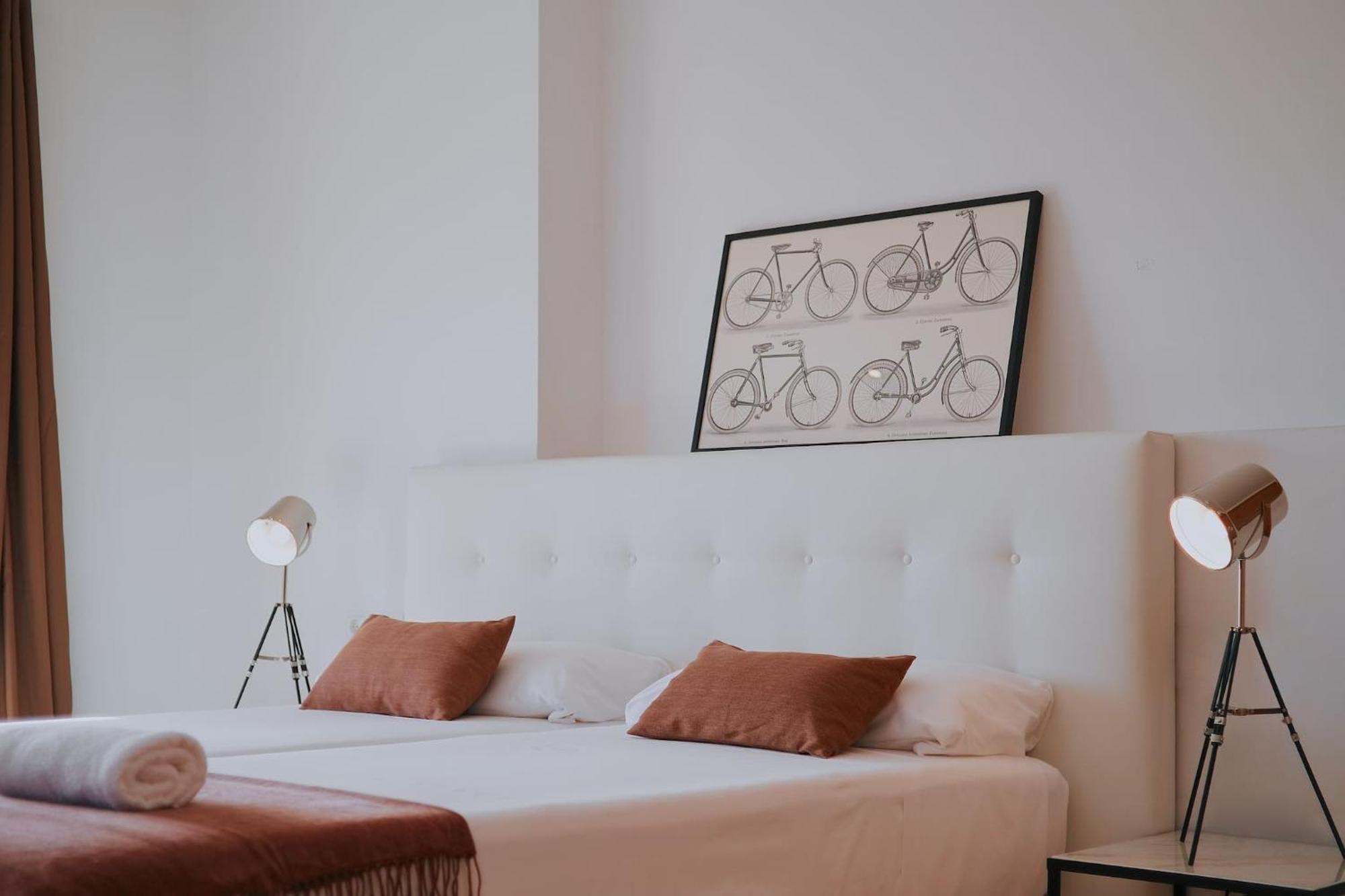 Villa Romeo 2Km From Ibiza Town And 1Km From Talamanca Beach Santa Eulària des Riu Exterior foto