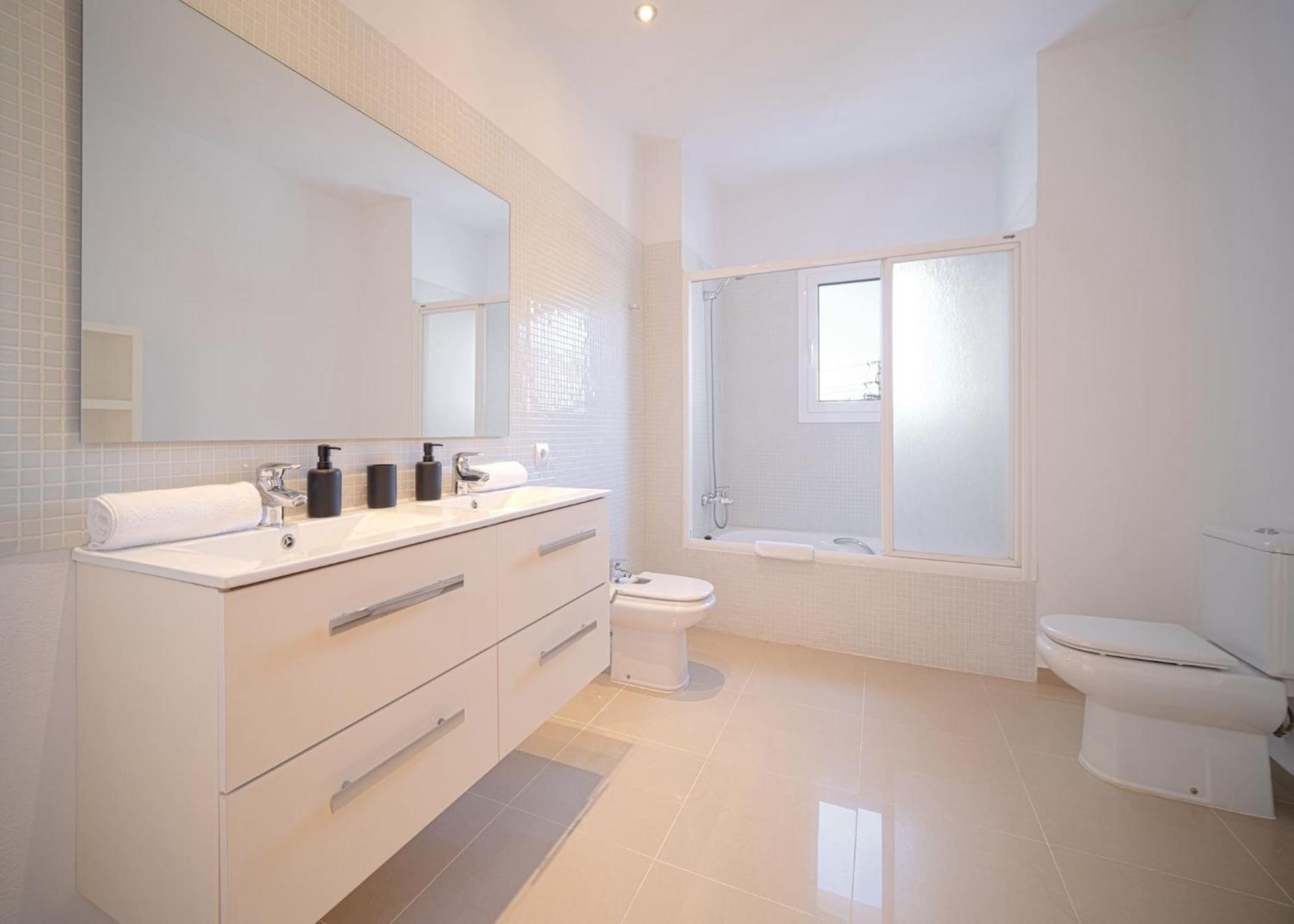 Villa Romeo 2Km From Ibiza Town And 1Km From Talamanca Beach Santa Eulària des Riu Exterior foto