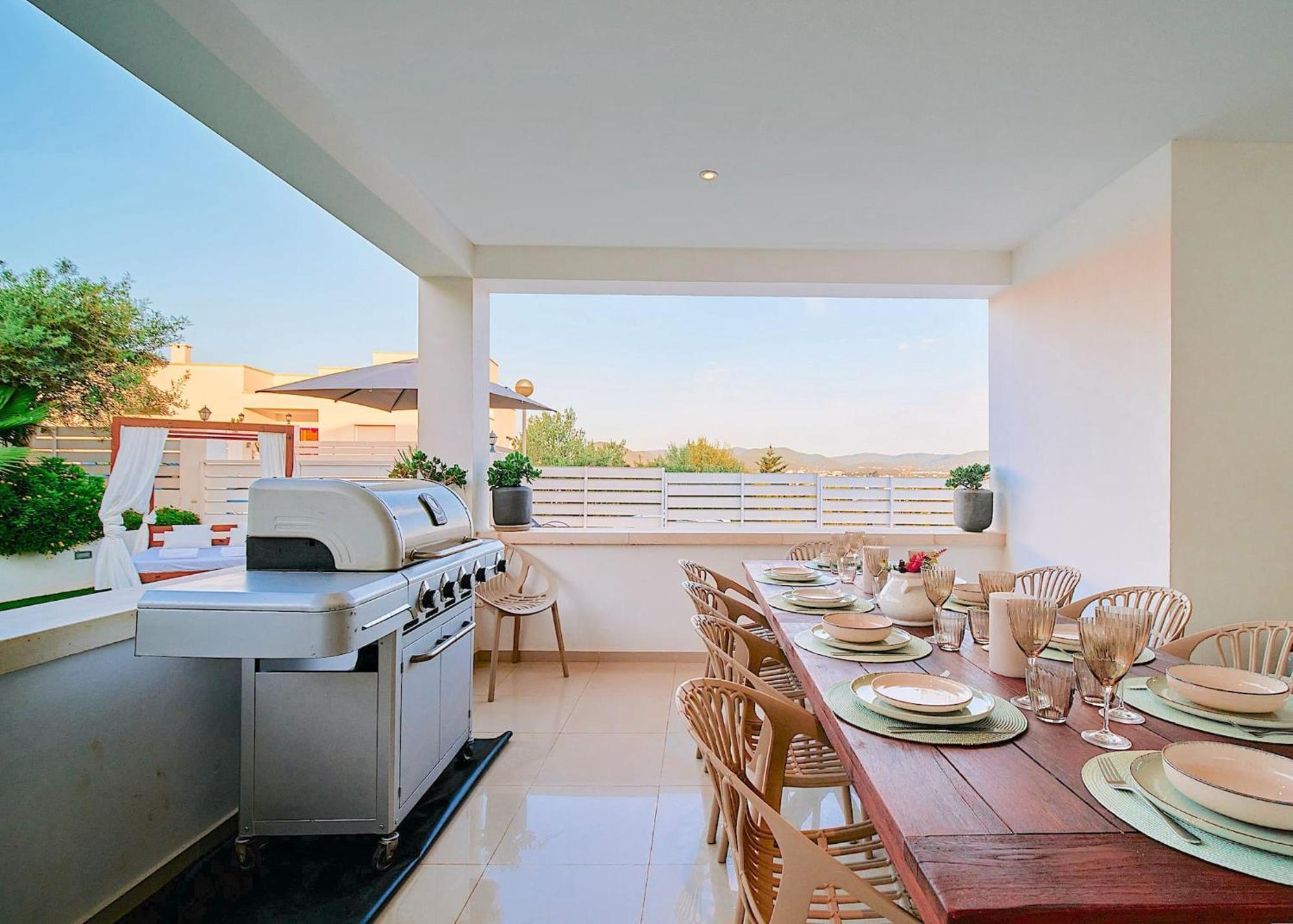 Villa Romeo 2Km From Ibiza Town And 1Km From Talamanca Beach Santa Eulària des Riu Exterior foto