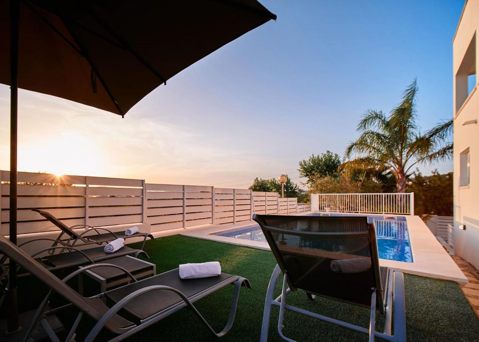 Villa Romeo 2Km From Ibiza Town And 1Km From Talamanca Beach Santa Eulària des Riu Exterior foto