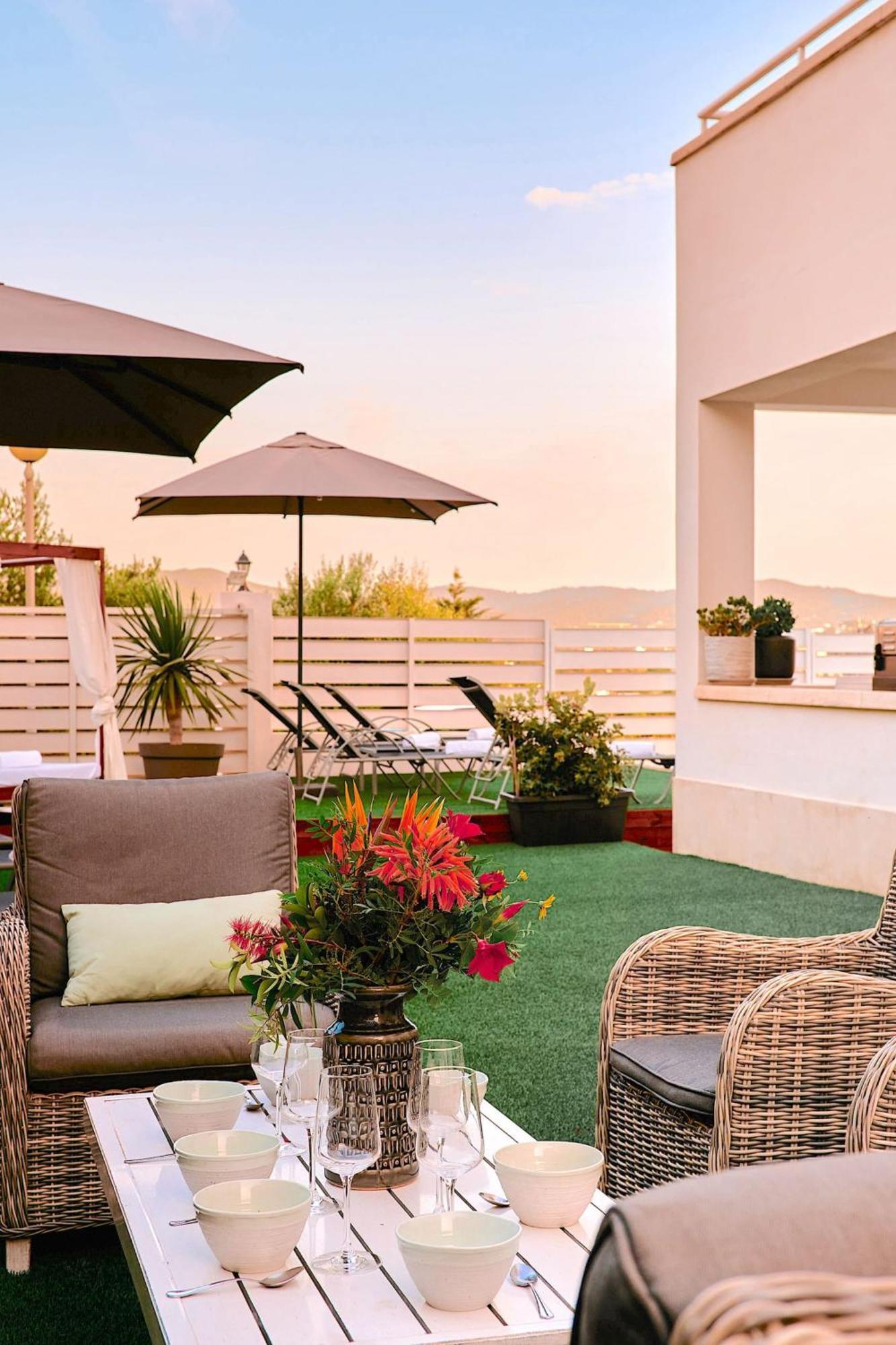 Villa Romeo 2Km From Ibiza Town And 1Km From Talamanca Beach Santa Eulària des Riu Exterior foto